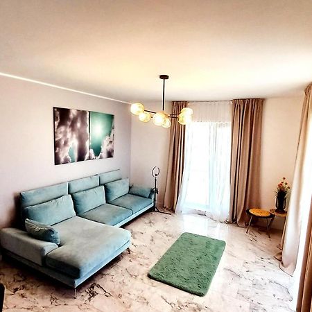 Luxury Promenada Apartment - Frontal Beachfront Mamaia Nord Navodari Dış mekan fotoğraf