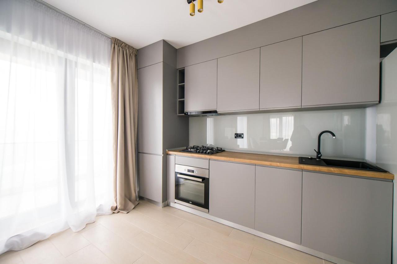 Luxury Promenada Apartment - Frontal Beachfront Mamaia Nord Navodari Dış mekan fotoğraf