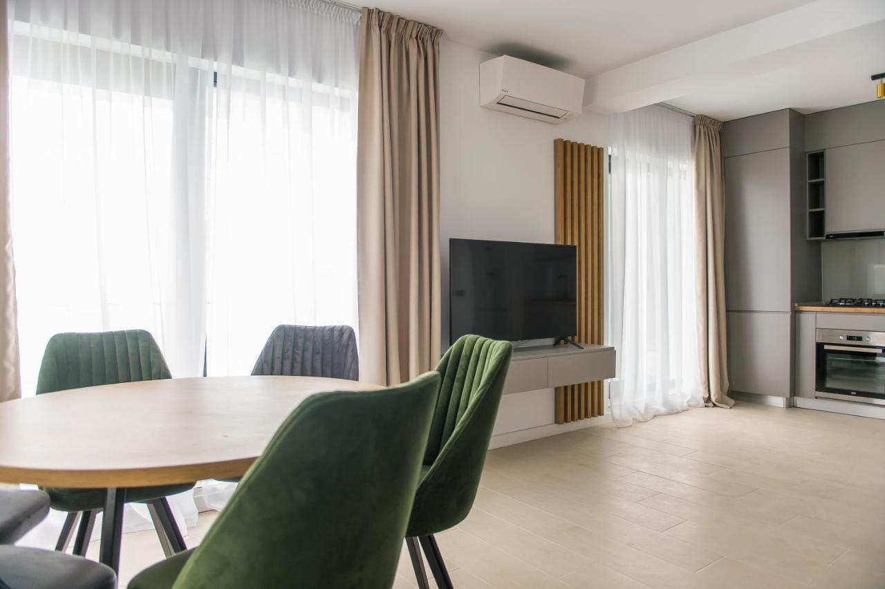 Luxury Promenada Apartment - Frontal Beachfront Mamaia Nord Navodari Dış mekan fotoğraf