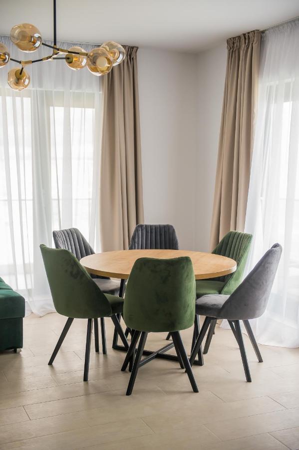 Luxury Promenada Apartment - Frontal Beachfront Mamaia Nord Navodari Dış mekan fotoğraf