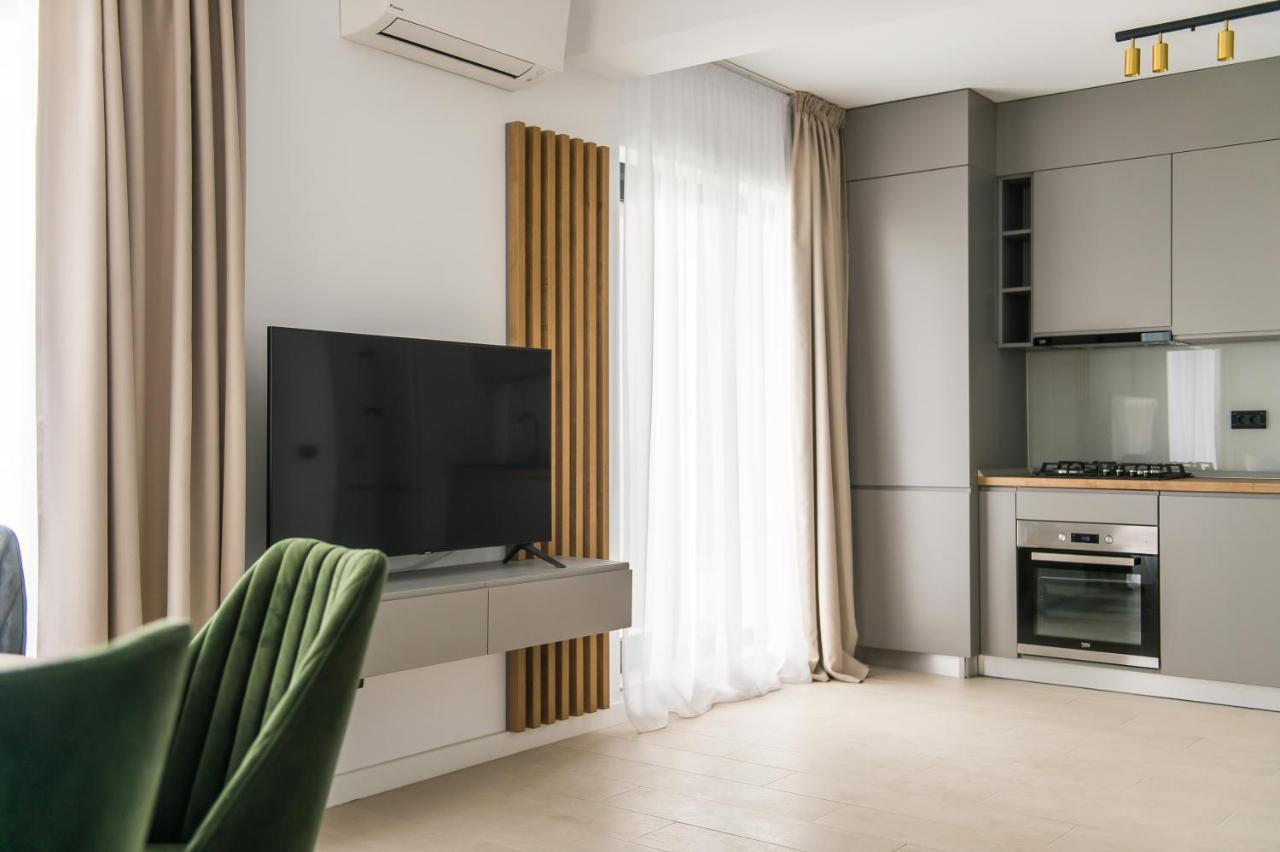 Luxury Promenada Apartment - Frontal Beachfront Mamaia Nord Navodari Dış mekan fotoğraf
