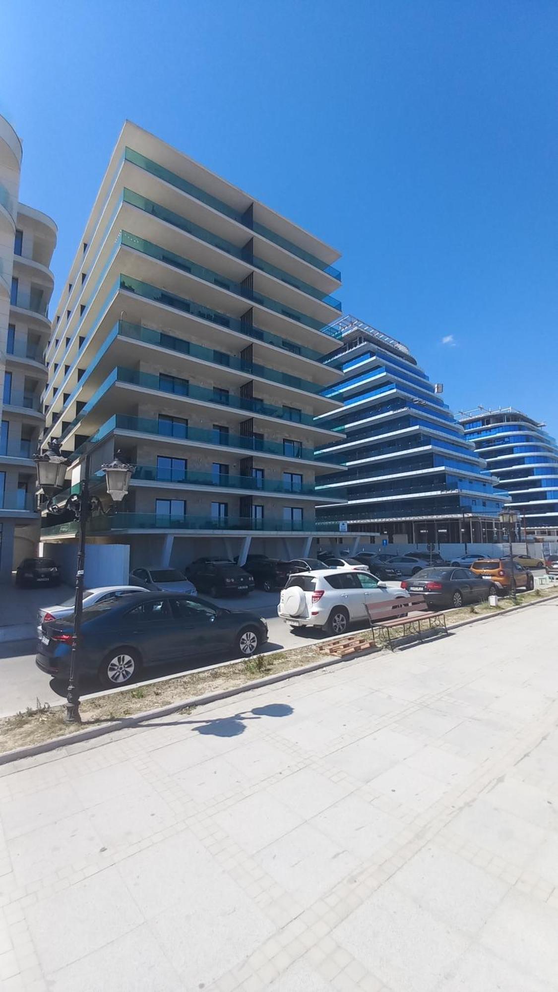 Luxury Promenada Apartment - Frontal Beachfront Mamaia Nord Navodari Dış mekan fotoğraf