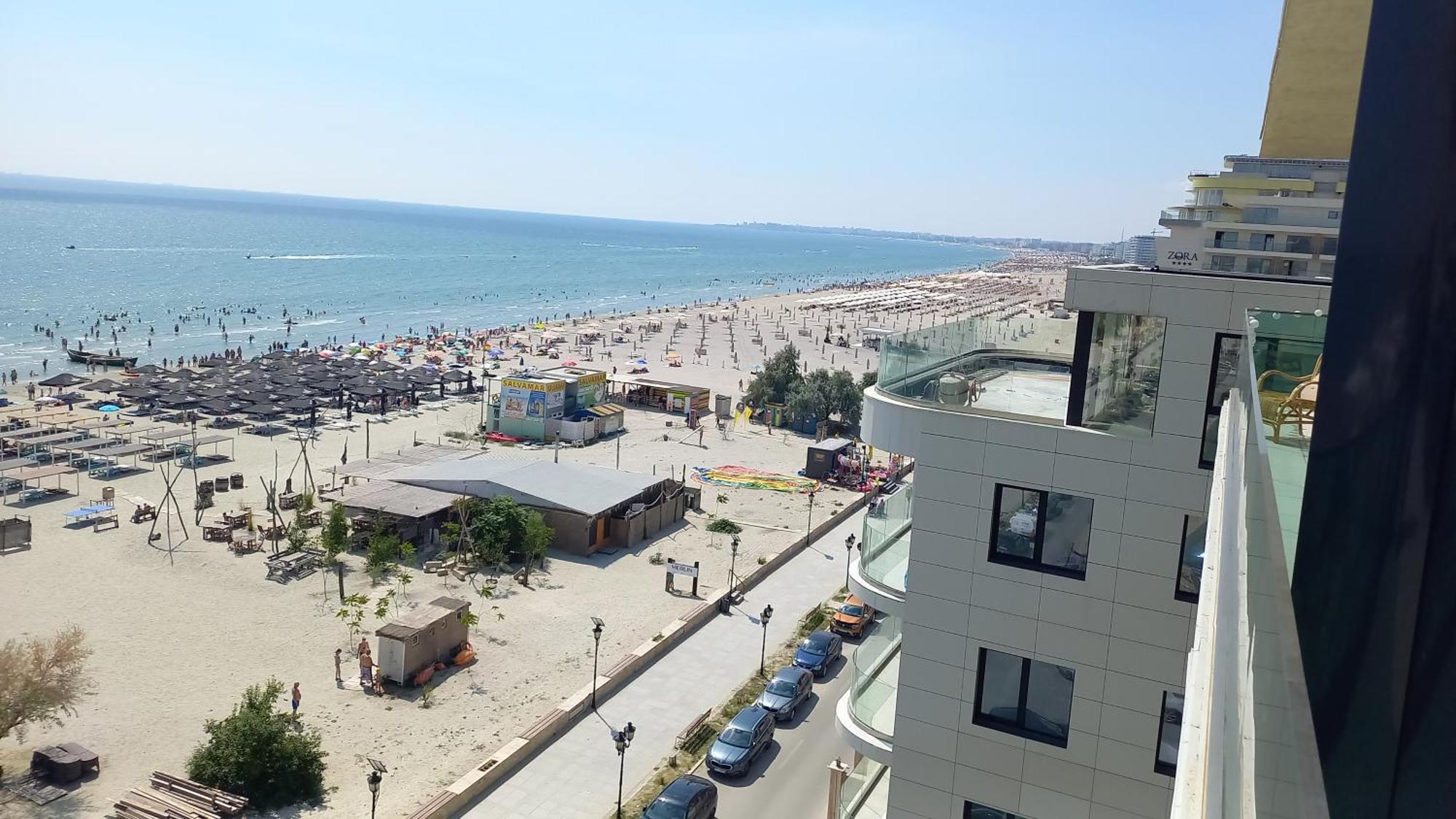 Luxury Promenada Apartment - Frontal Beachfront Mamaia Nord Navodari Dış mekan fotoğraf